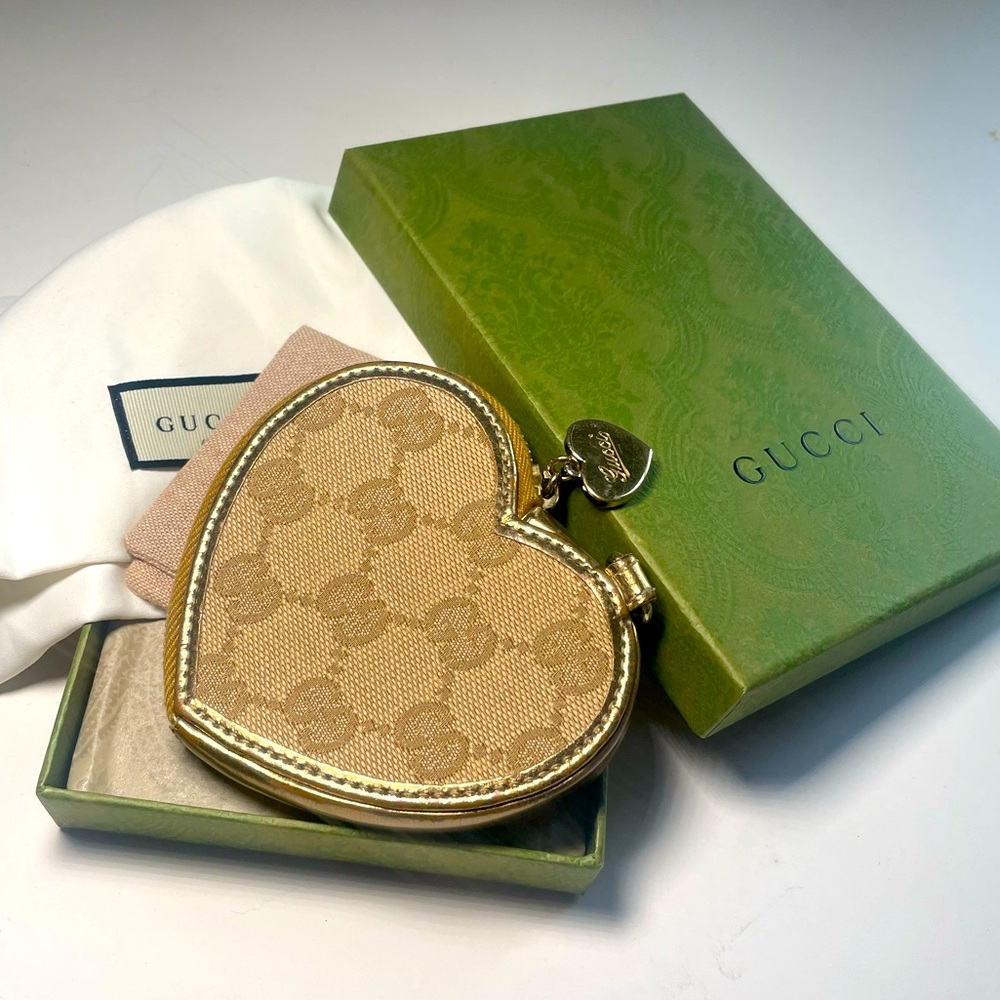 GUCCI GG Heart wallet/pouch
